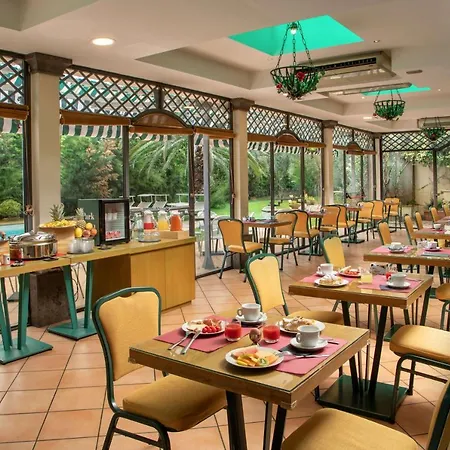 Western Park Roma Nord 4*