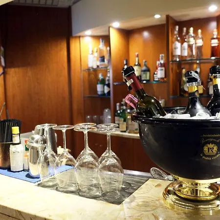 Western Park Roma Nord 4*